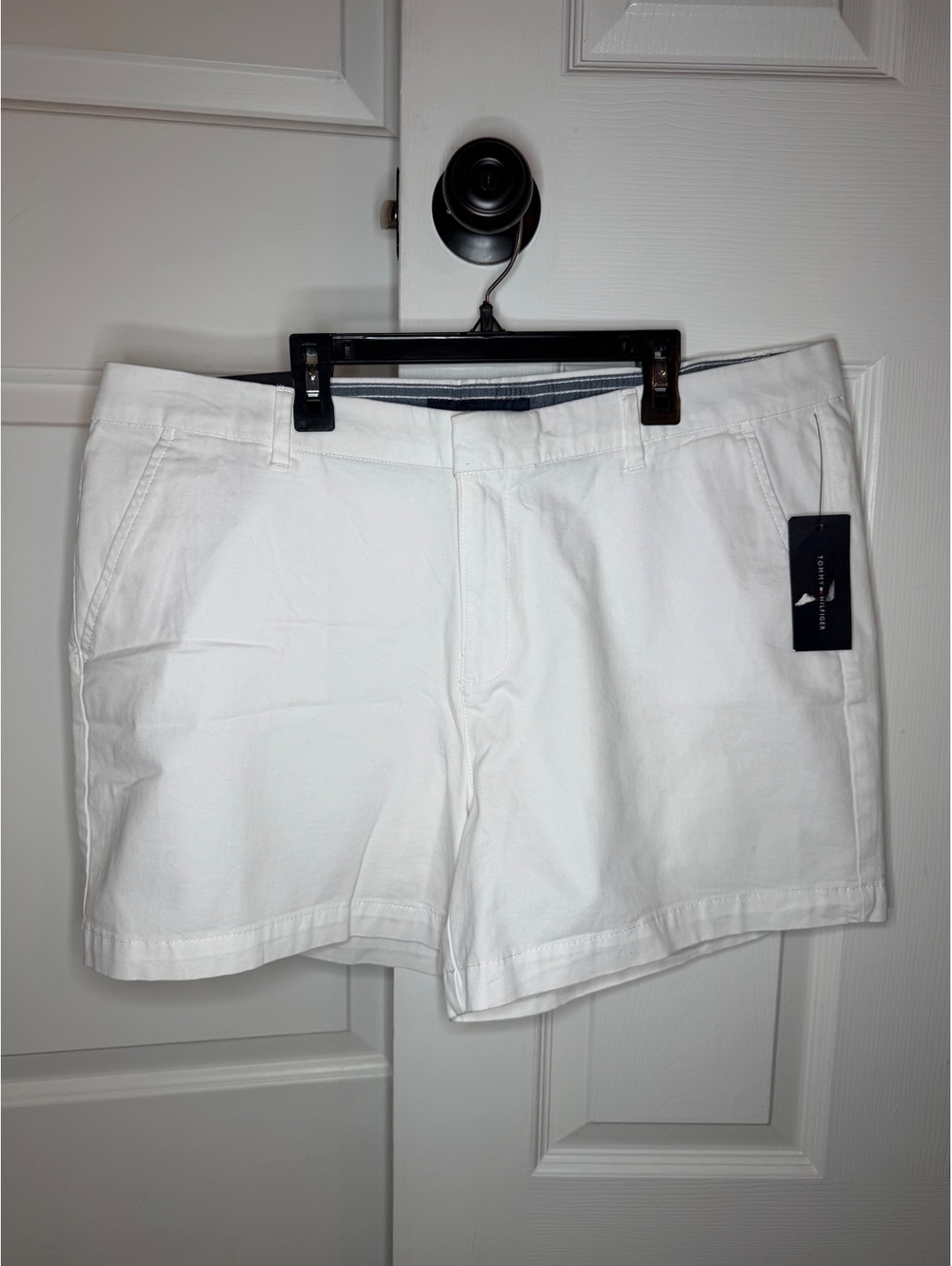 Tommy Hilfiger Hollywood 5” Inseam White Chino Shorts Women’s Sz 16 - NWT